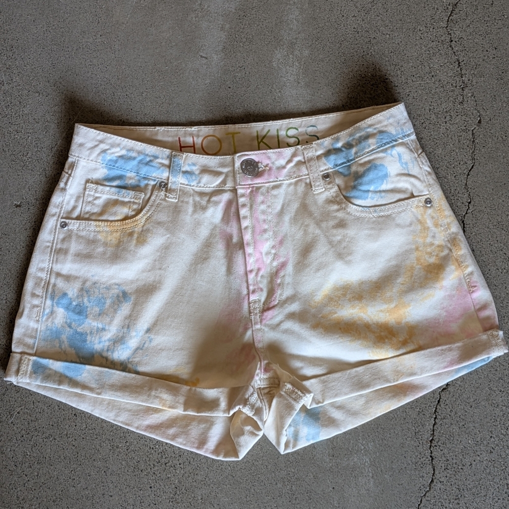 NWOT Hot Kiss Shorts